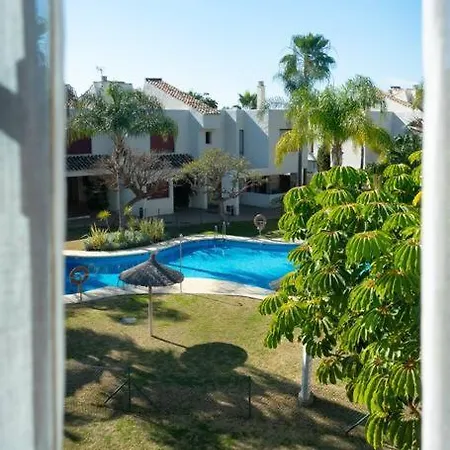 Appartement Stunning 2 Bd Townhouse By Hostlovers Estepona