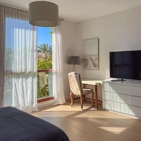 Stunning 2 Bd Townhouse By Hostlovers Appartement Estepona