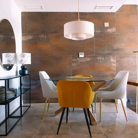 Appartement Stunning 2 Bd Townhouse By Hostlovers Estepona