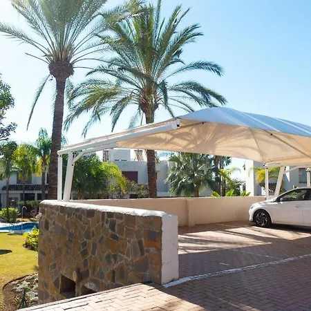 Stunning 2 Bd Townhouse By Hostlovers Appartement Estepona
